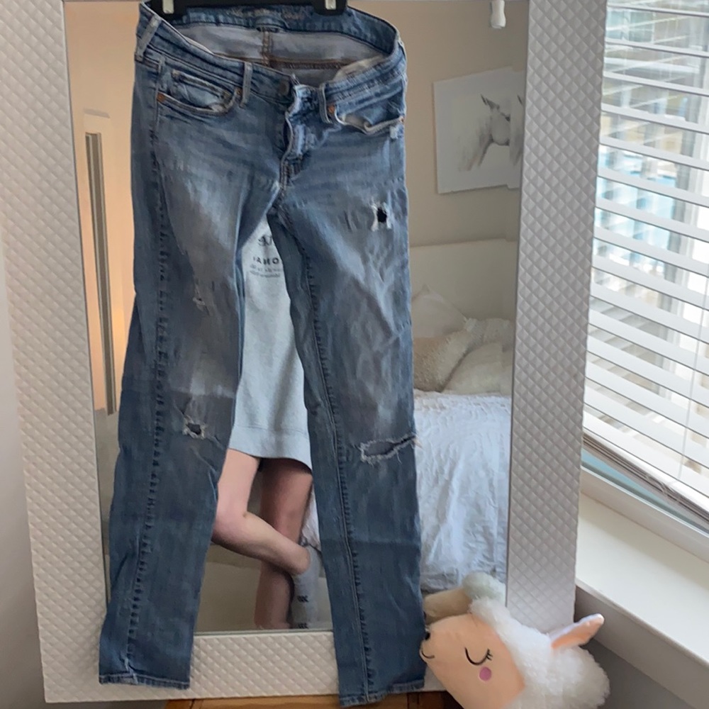 Sz 6 Distressed Skinny Jeans
